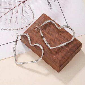 Simple Heart Hoop Earrings